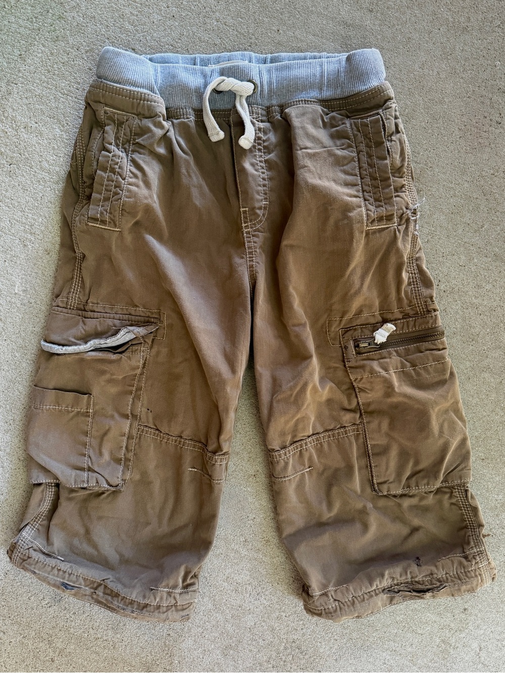 Mini Boden Boys 12Y Zip Off Techno Cargo Shorts Play Condition Dark Khaki